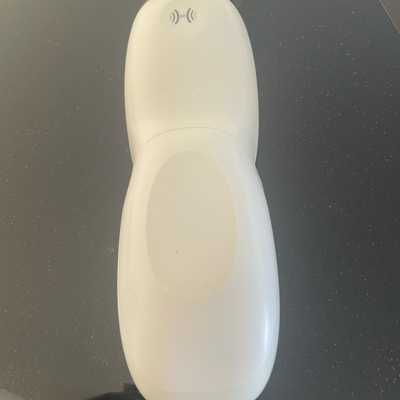 DIRECTV Universal Remote Control - Picture 4 of 5